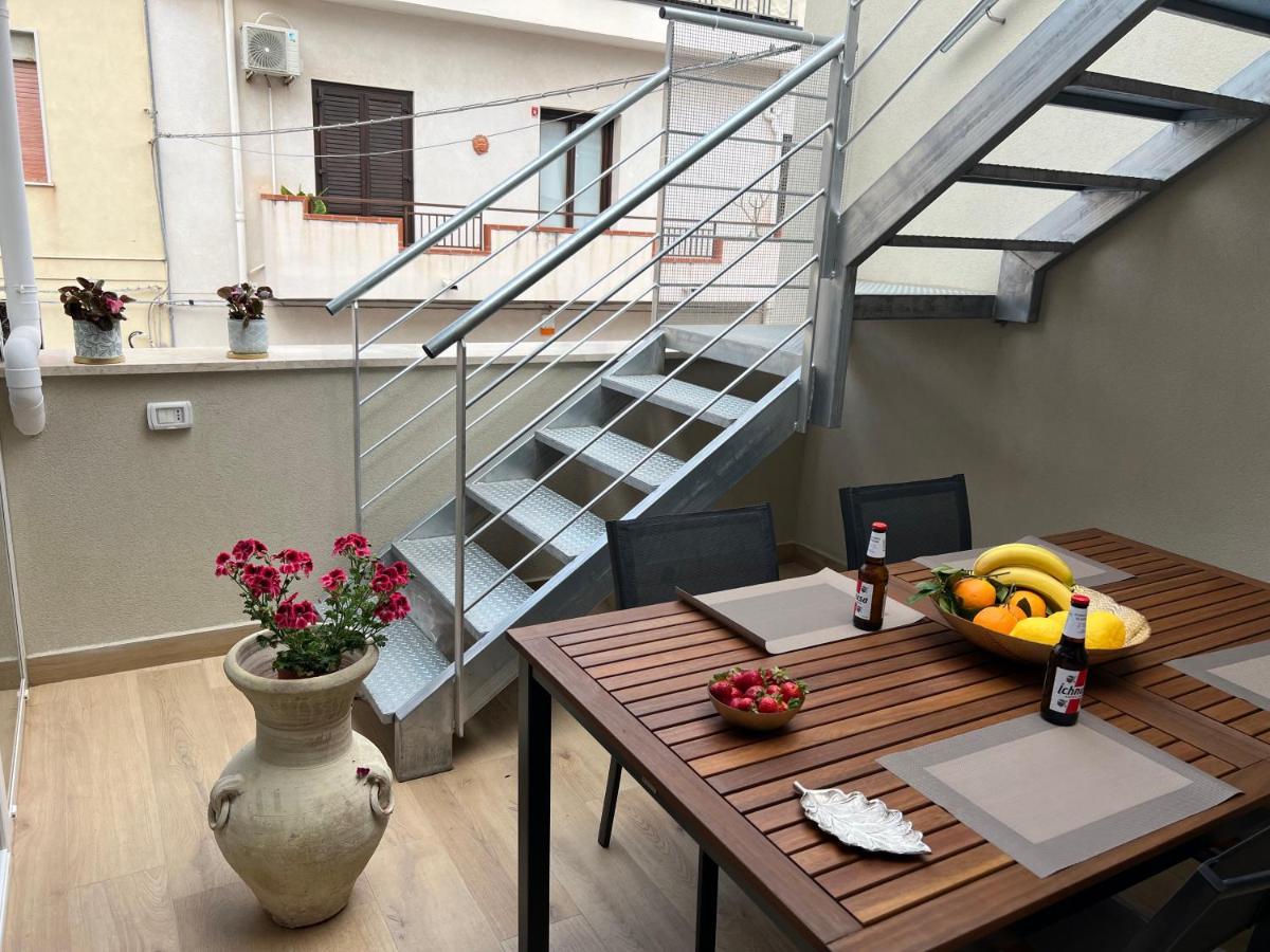 Apartament Caporama Terrasini Zewnętrze zdjęcie