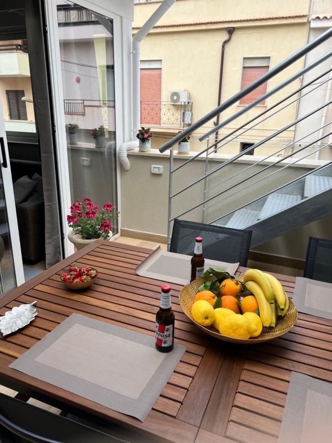 Apartament Caporama Terrasini Zewnętrze zdjęcie